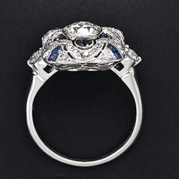 Natural Shining Gemstone Ring - Picture 3 of 7